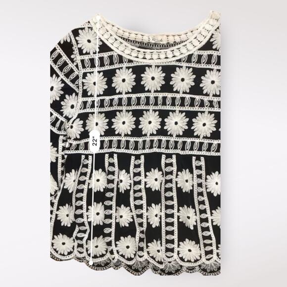 Kindred Embroidered Scalloped edge Boho Top Size‎ M - Picture 7 of 8